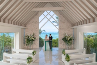 6/21撮影まで【衣裳追加料金なし！チャペル＆ビーチプラン99,880円】