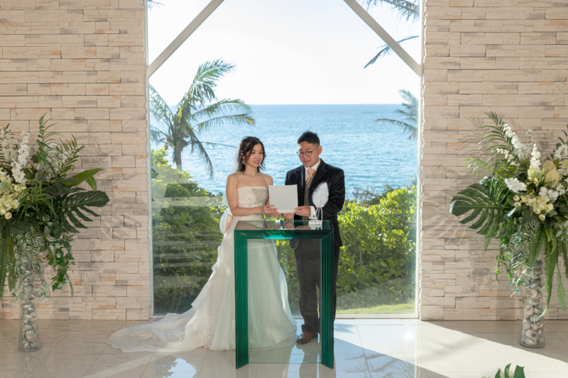 GWまで110,000円！衣裳追加代金なし【チャペル＆ビーチプラン】青空補正付