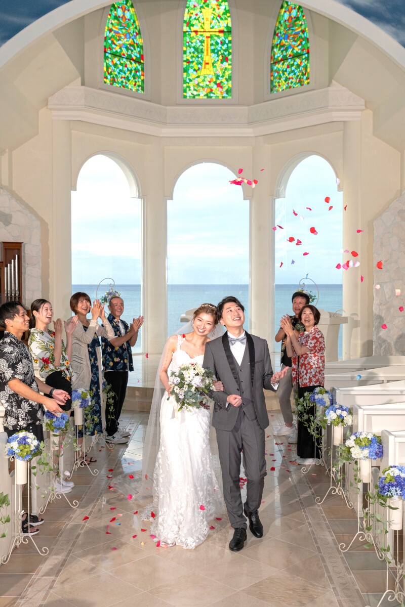 2月まで125000円！【結婚式のような1800組記念チャペル＆ビーチプラン】