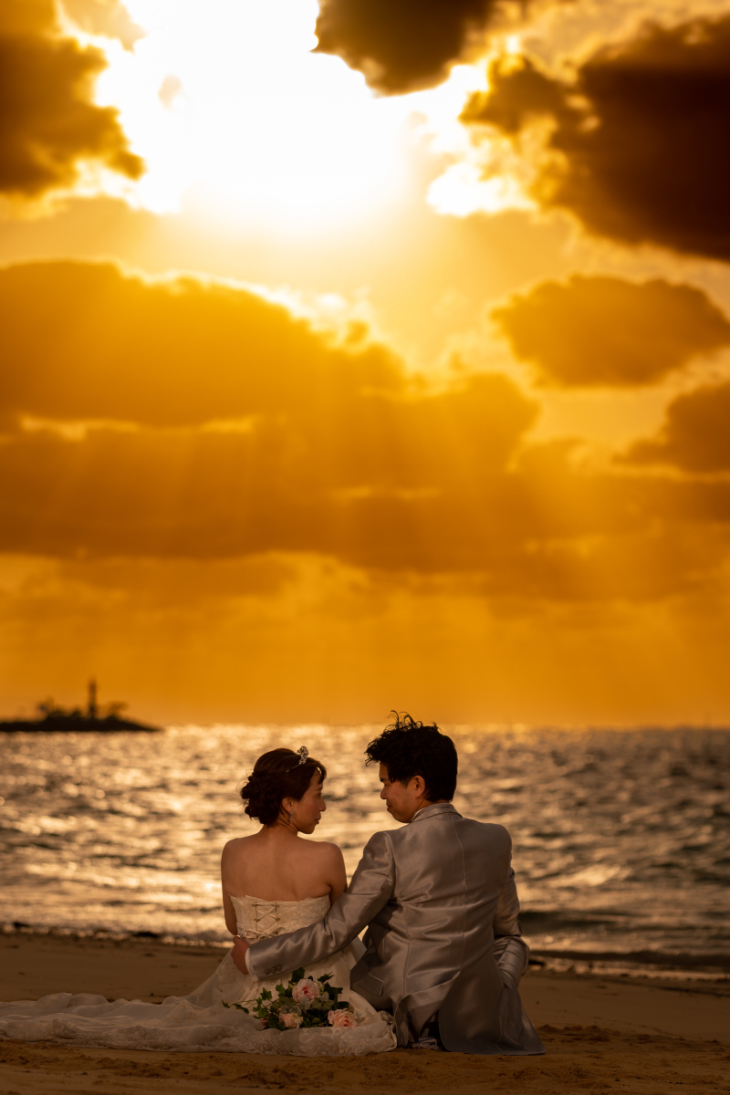 1月まで8万円【安心の衣裳追加料金なし！おんなそんビーチフォト】青空&美肌補正付