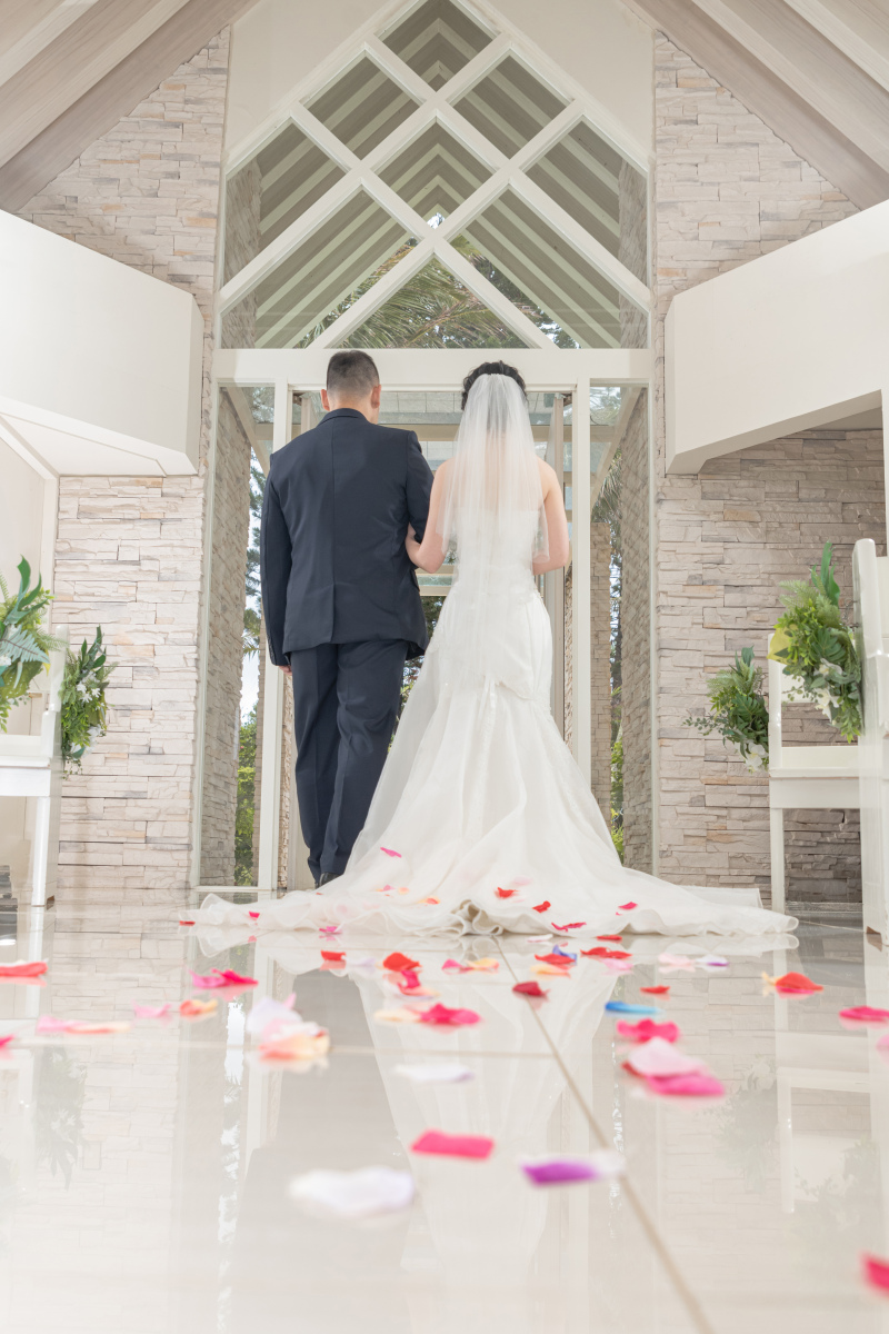 「まるで結婚式のようなチャペルセレモニーフォト」★ムーンビーチ編★
