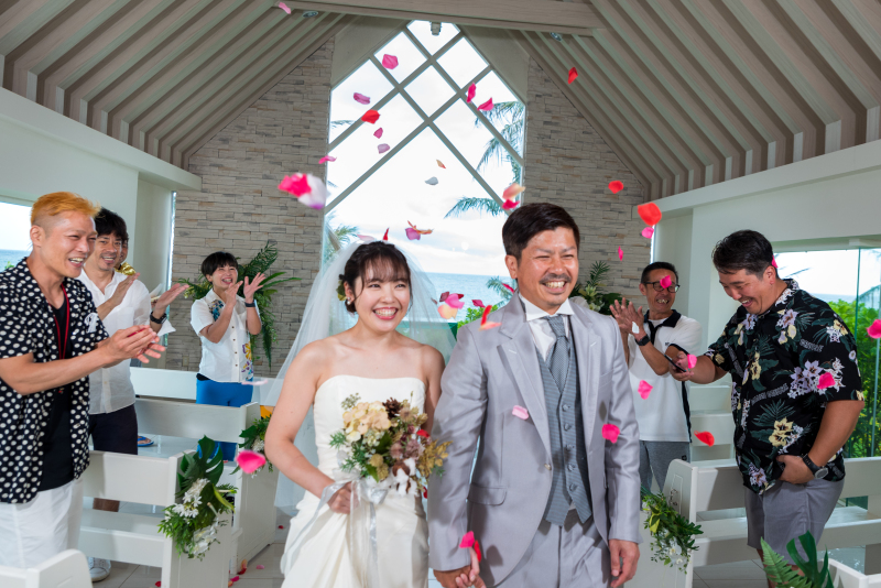 お客様の撮影レポート【ムーンビーチ＆チャペルプレミアムフォトプラン】★サプライズ
