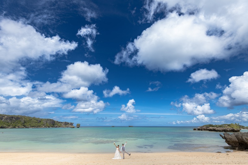 衣裳追加料金なし！【６月までおんなそんビーチフォト8万円】背景＆青空&美肌補正付