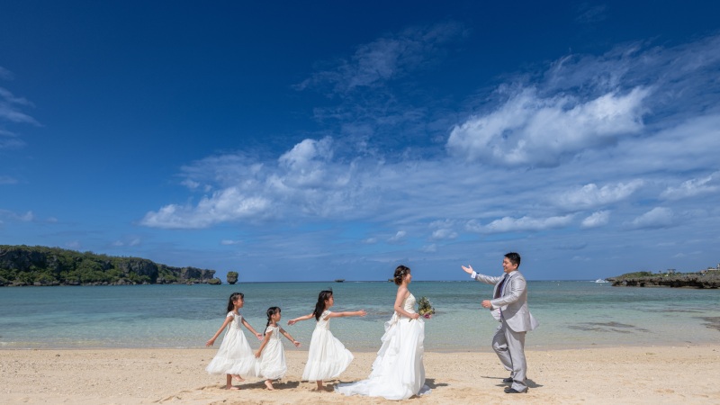 2月まで7.7万円【安心の衣裳追加料金なし!おんなそんビーチフォト】補正2万円付