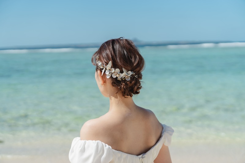 洋装のヘアスタイルをご紹介♪