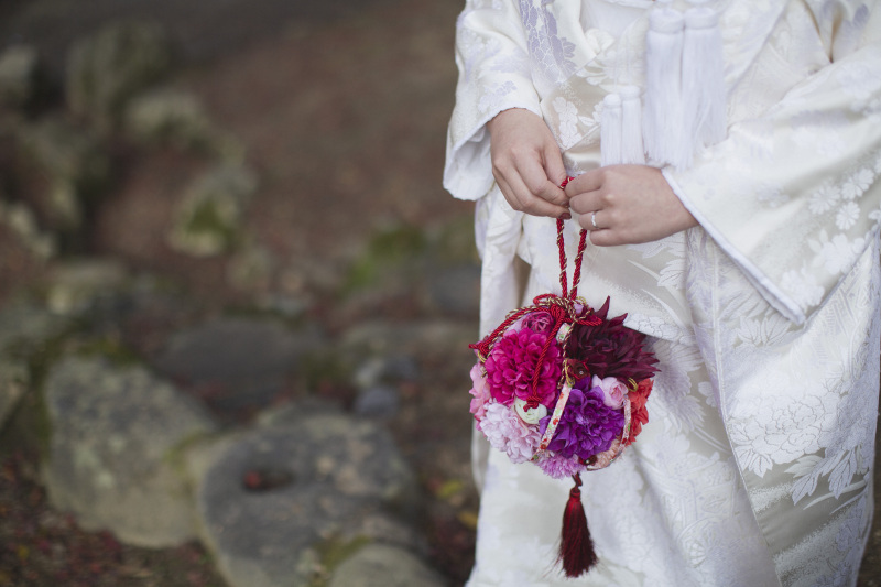 白無垢&times;黒胡蝶蘭