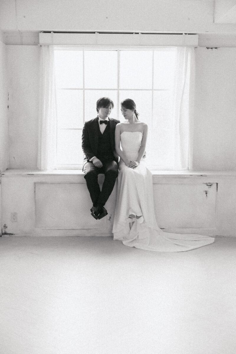 シンプルスタジオで叶える、大人可愛い前撮り