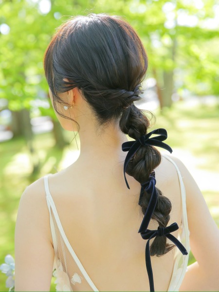 洋装のヘアスタイルをご紹介♪