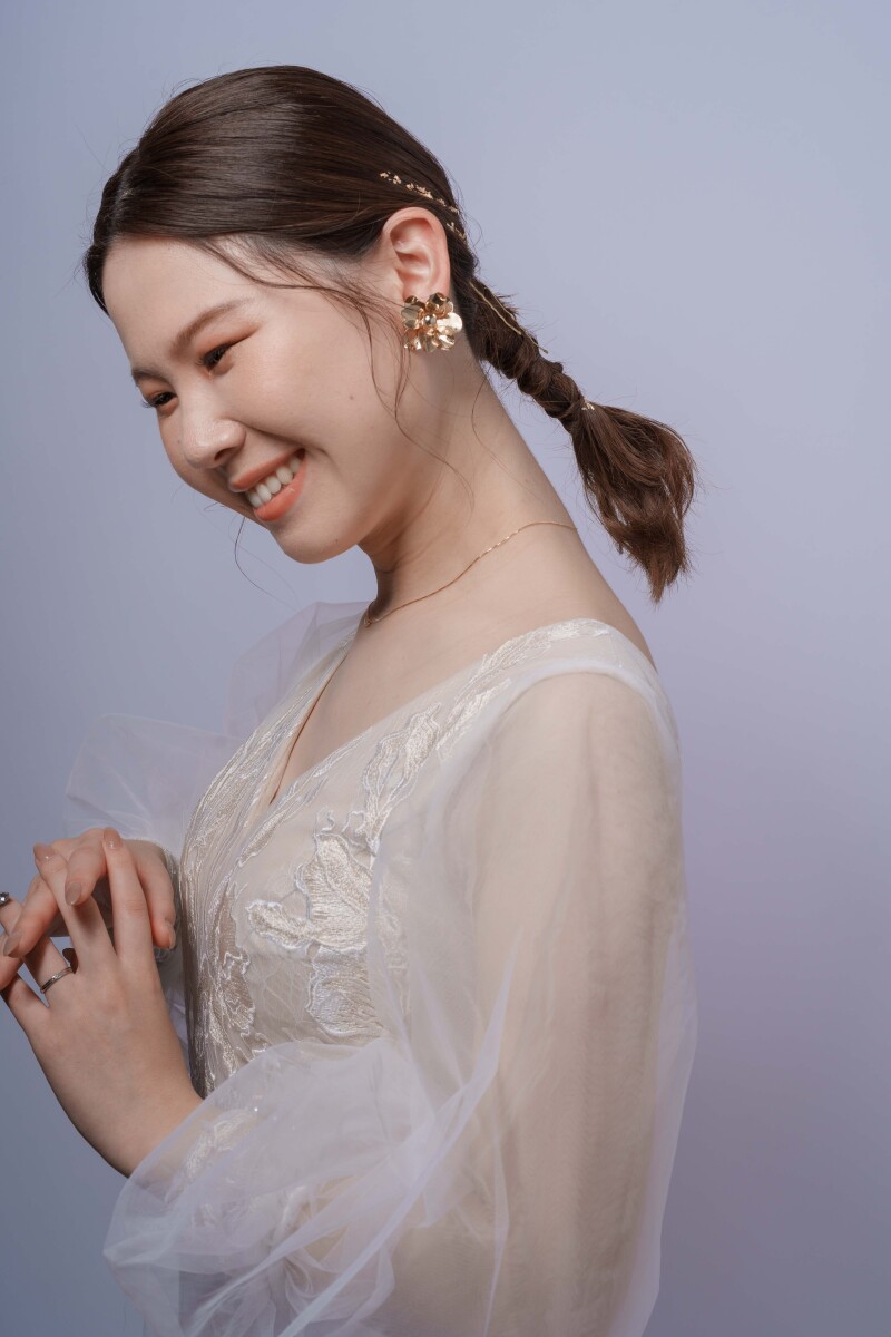 洋装☆タイトなヘアアレンジご紹介!