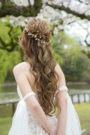 洋装のヘアスタイルをご紹介♪