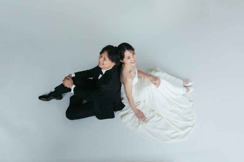 シンプルスタジオで叶える、大人可愛い前撮り