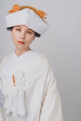 新日本髪と角隠し