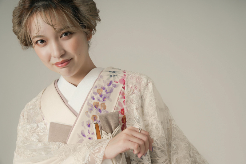 可愛すぎるレース打掛と掛下コーディネート