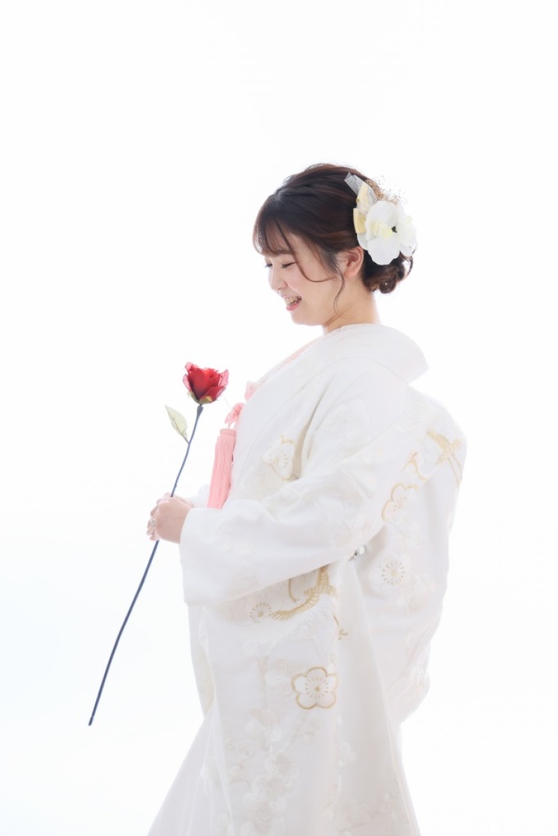 キレイ系からかわいい系まで♡新婦様ソロショット