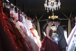 カラードレスも充実だから、お問合せも多いのです(*^^*)