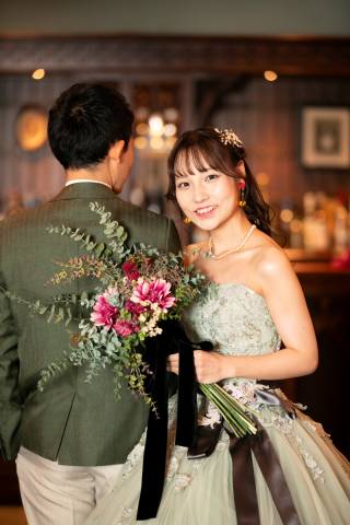 専門の衣裳スタッフがお手伝いいたします♪