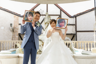 幼い頃の写真と一緒に・・+*.