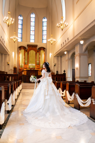 ドレスで気になる背中周り…ボディメイクがおすすめです☆