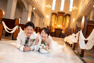 愛と平和を象徴するチャペルでの１枚…♡