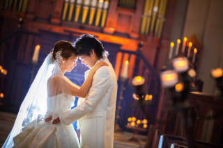 キャンドルの光に包まれたチャペル…♡