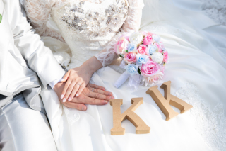 左手の薬指は心臓につながっている？？