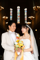 ステンドグラスが光り輝くチャペル✵