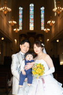  ステンドグラスが光り輝く大聖堂