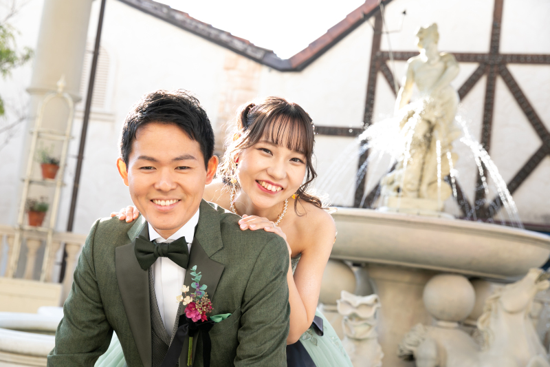 色とりどりのステンドグラスとともに♪
