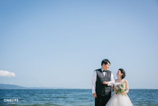 【洋装ウェディング】爽やか海ロケーション