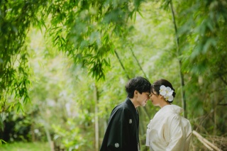 寺院にてしっとりと撮影を