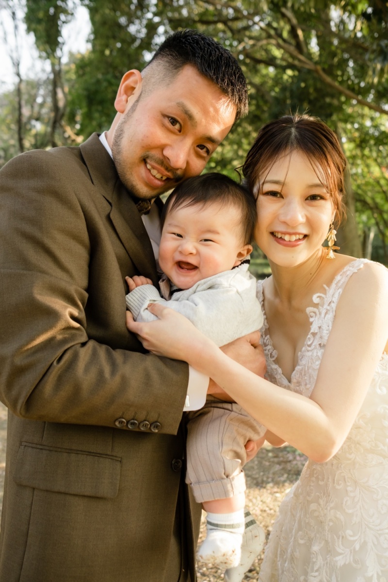 家族3人で仲良くウェディング撮影