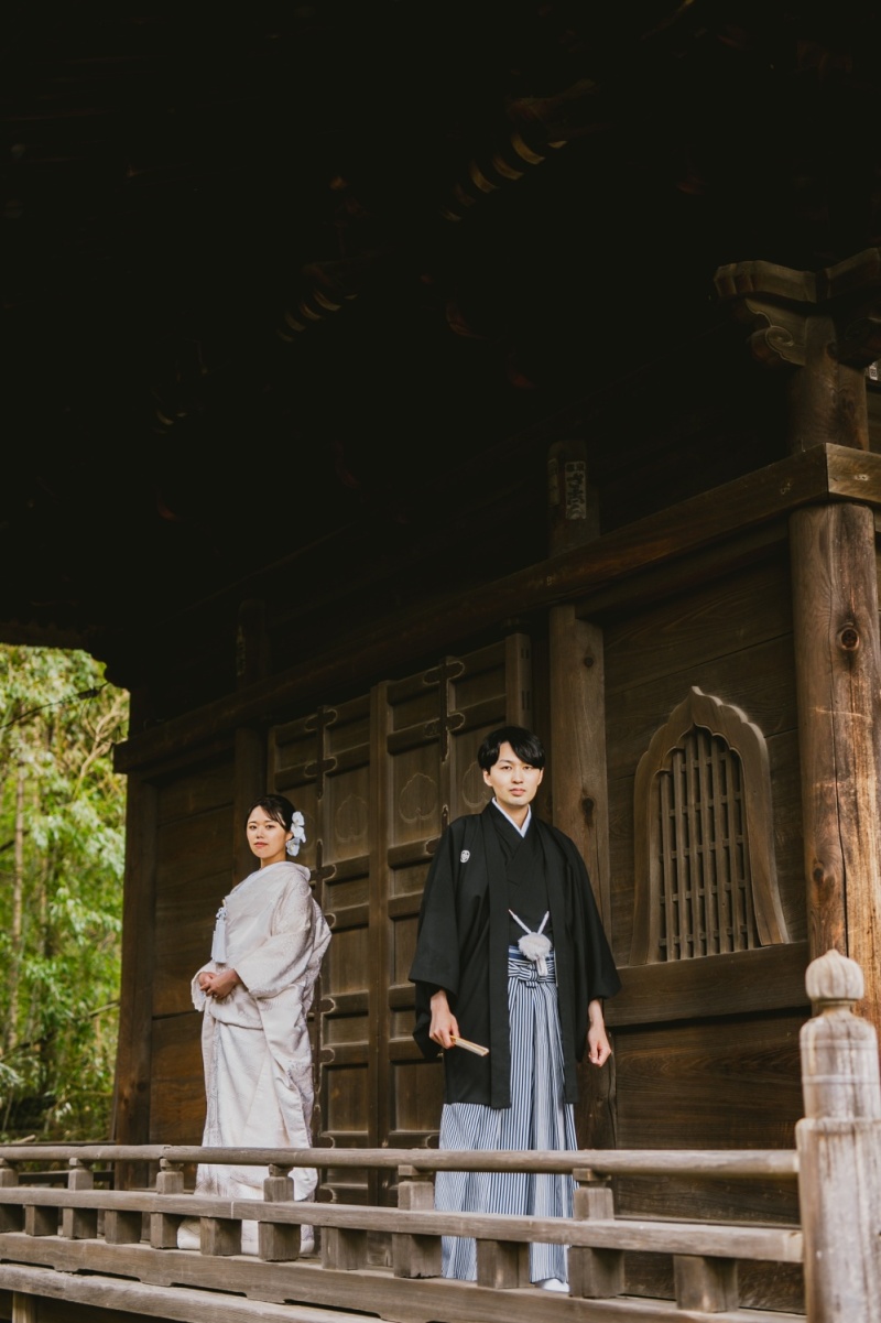 寺院にてしっとりと撮影を
