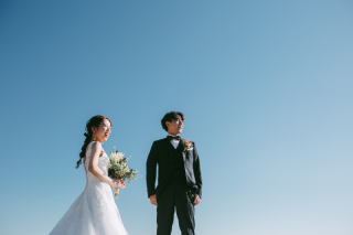 澄み渡る空が広がる