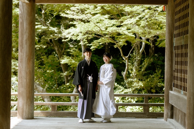 伝統的な衣装と歴史あるお寺で前撮りを【ONELIFE】
