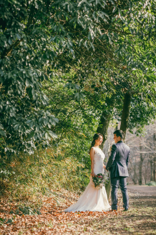 冬の公園でフォトウェディング