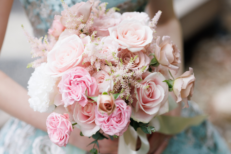 カラードレス&times;生花ブーケ