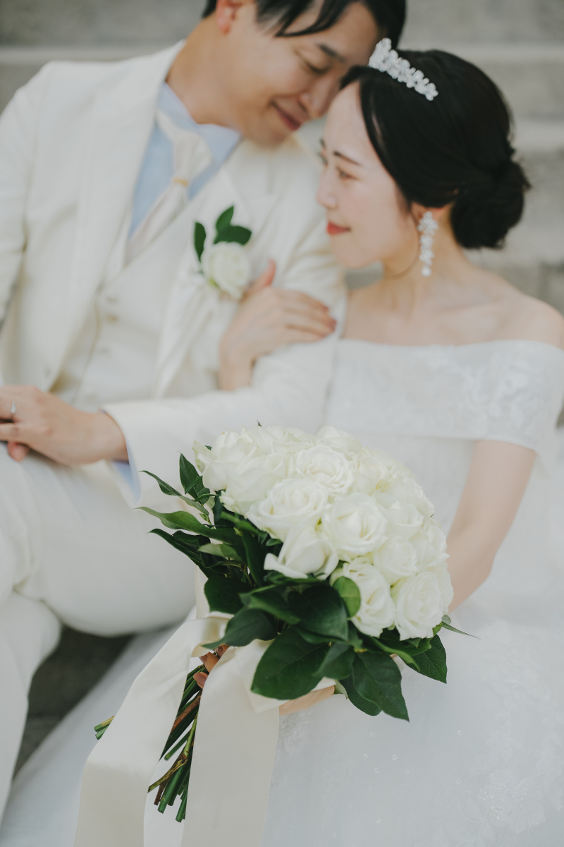 親しい友人に囲まれながら、特別な1枚を