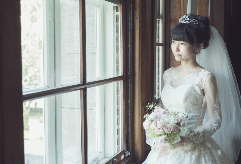 洋館でウェデイングドレス緑の頃のフォトウェデイング