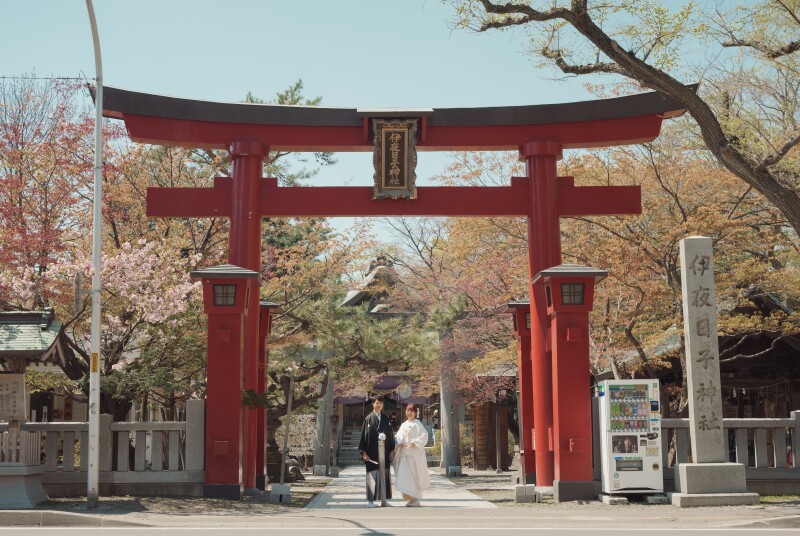フォトウェデイングを2回に分けてご計画1日目は桜で和装でみんなで楽しく