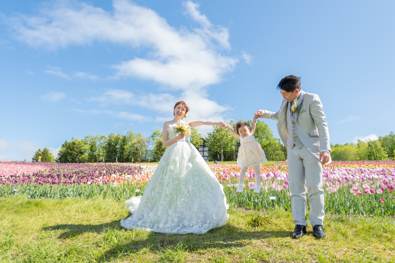 滝野すずらん公園フォトウェディング春のチュウリップ畑ご予約のご案内