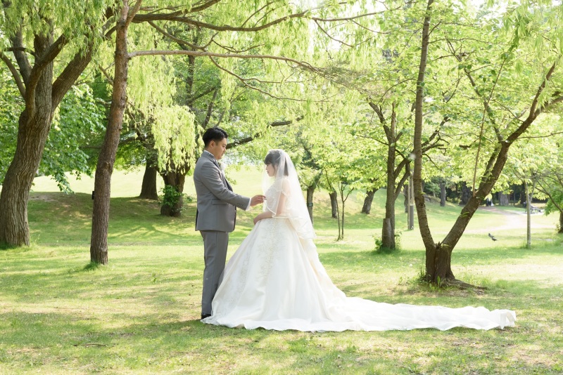 フォトウェディングの中にセレモニーを