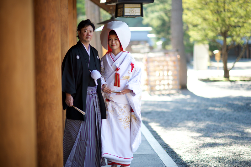 北海道神宮で挙式の境内からオトナの結婚写真を家族、親族で楽しむ