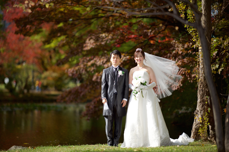 アウトドア大好きのお二人コンセプトは紅葉の中で結婚記念写真撮りたい