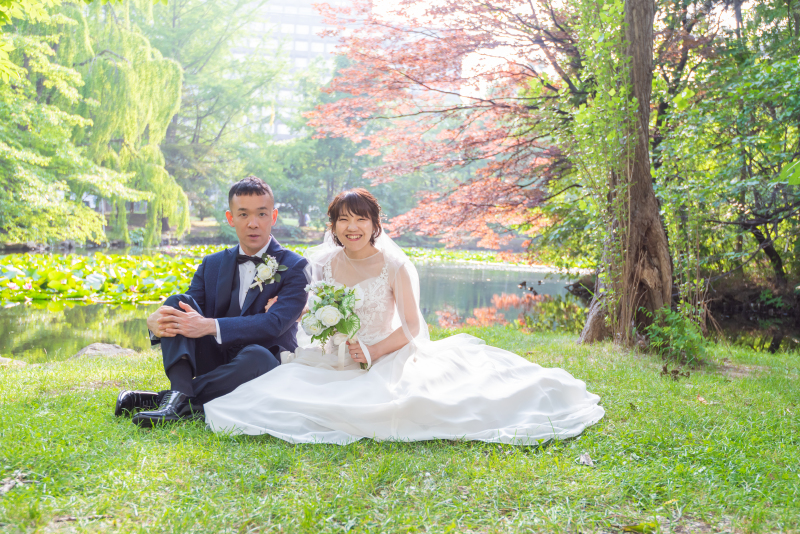 エメラルドグリーン&ラベンダーのフォトウェデイングを札幌で