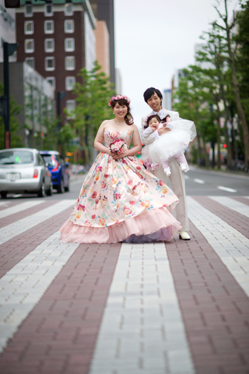 子供と一緒に結婚写真