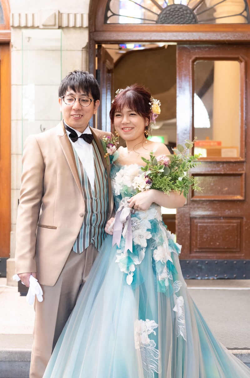 緑が芽吹くころの洋装に着替えて洋館フォトウェデイング