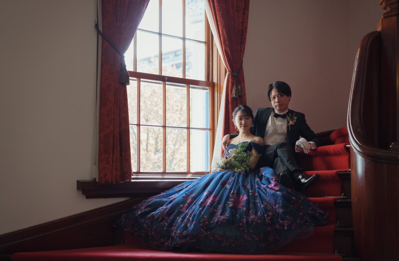 ご姉妹3名オトナフォトご体験のご新婦様桜カラードレスに着替えその２