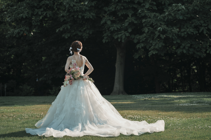 フォトウェディングは「小物」も大切な思い出のひとつ