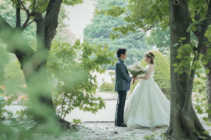 夏の光のチャペルと滝野すずらん公園のお花畑 1