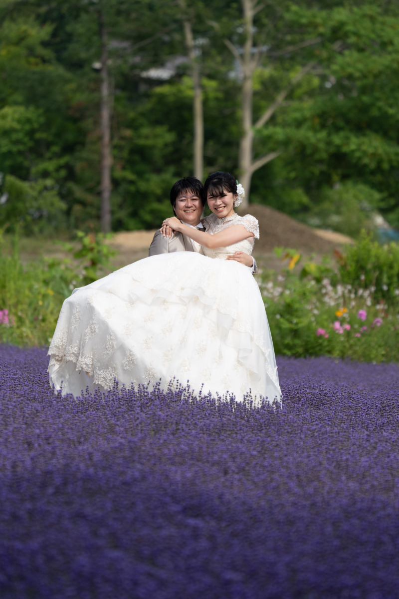 初夏モエレ沼公園から幌見峠ラベンダーウェデイングドレスでフォトウェデイング